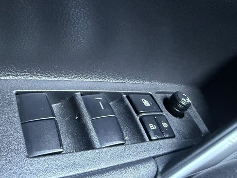 Certified 2023 Toyota Corolla Cross XLE w/ Convenience Package image 17