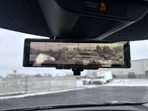 Used 2023 Nissan Ariya image 30