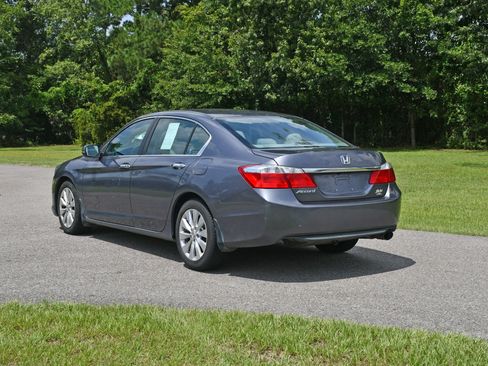 Used 2015 Honda Accord EX image 3