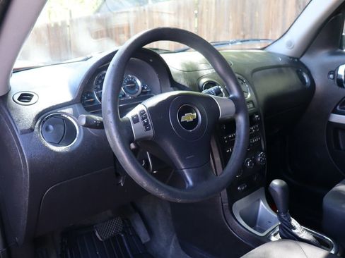 Used 2011 Chevrolet HHR LS image 15