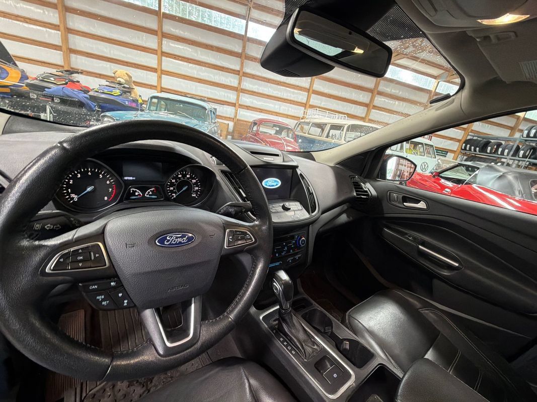 Used 2018 Ford Escape SEL w/ Ford Safe & Smart Package AWD/4WD image 13