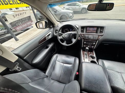 Used 2013 Nissan Pathfinder SL FWD image 27