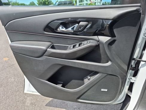 Used 2022 Chevrolet Traverse RS w/ LPO, Floor Liner Package AWD/4WD image 25