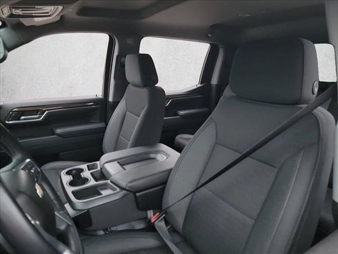 Used 2023 Chevrolet Silverado 1500 LT image 10