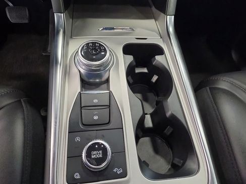Used 2023 Ford Explorer Platinum w/ Technology Package AWD/4WD image 24