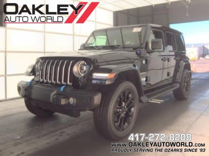 Used 2022 Jeep Wrangler Unlimited Sahara w/ Cold Weather Group AWD/4WD image 1