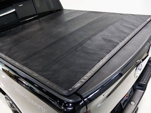 Used 2023 RAM 1500 Laramie AWD/4WD image 15
