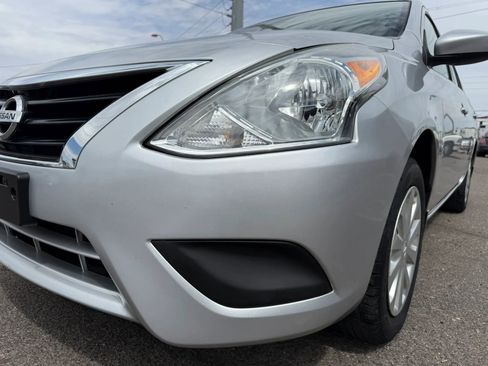 Used 2015 Nissan Versa SV FWD image 37