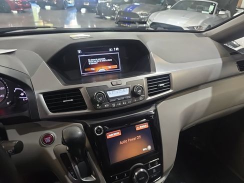 Used 2016 Honda Odyssey SE image 31