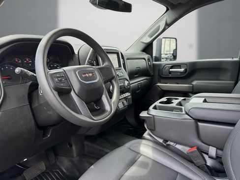 Used 2025 GMC Sierra 2500 Pro AWD/4WD image 16