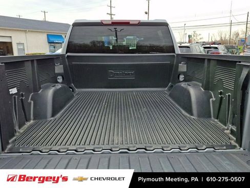 Certified 2025 GMC Sierra 1500 SLT image 31