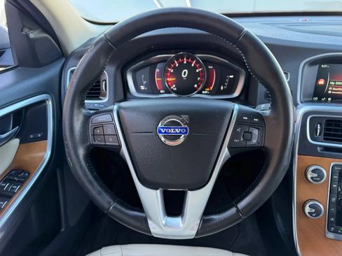 Used 2016 Volvo S60 T5 Premier FWD image 11