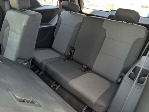 Used 2023 Chevrolet Traverse LT AWD/4WD image 24