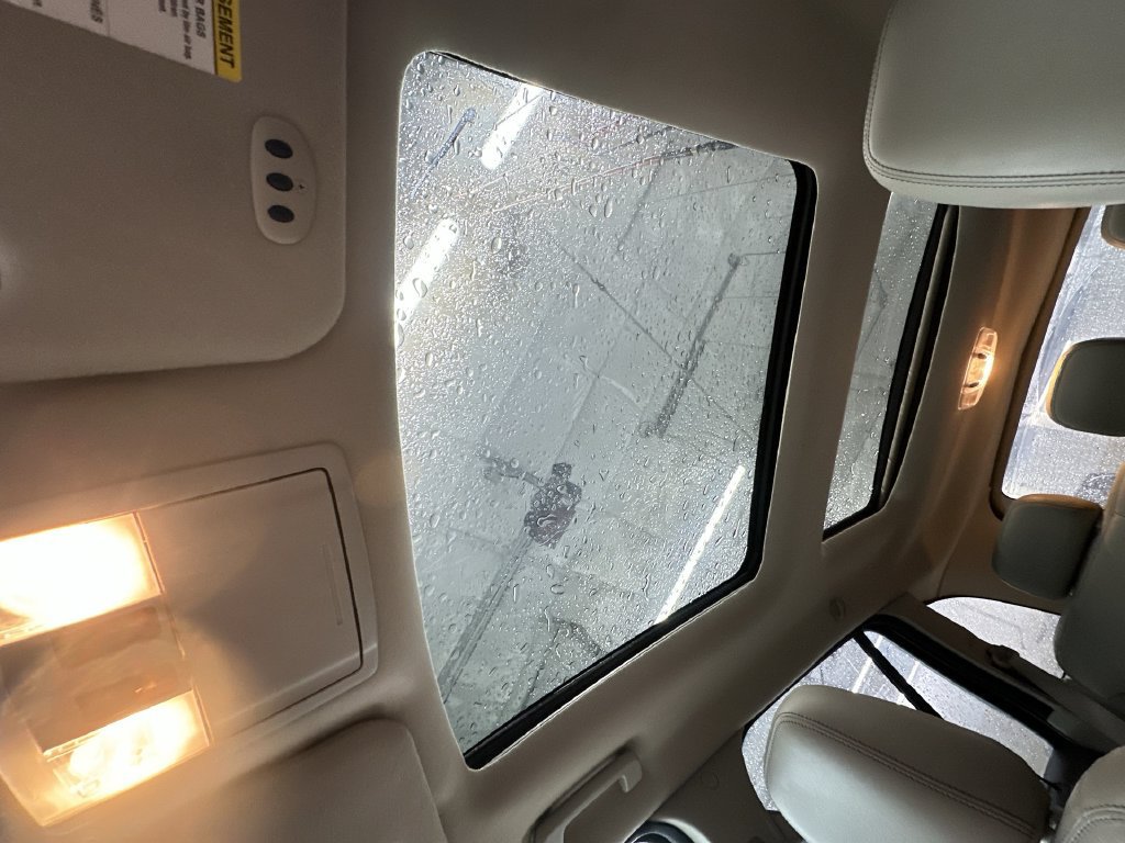 Used 2009 Ford Edge Limited FWD image 19