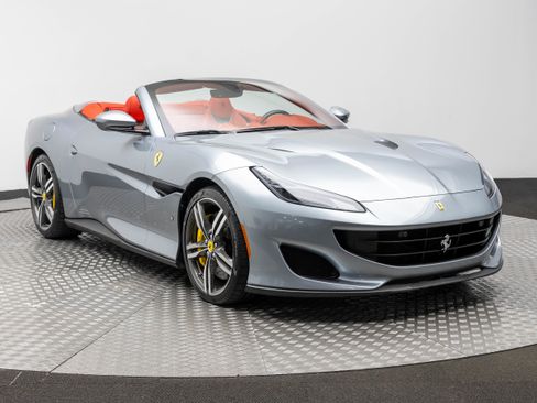 Certified 2019 Ferrari Portofino RWD image 11