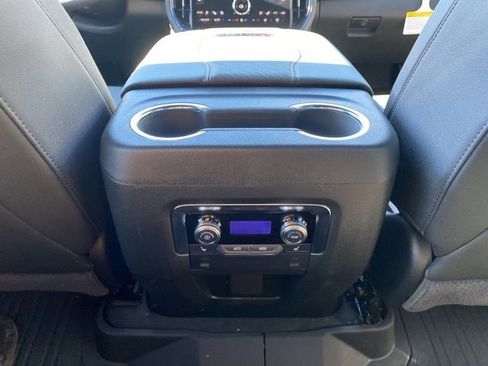 New 2026 GMC Yukon AT4 w/ AT4 Premium Package image 24