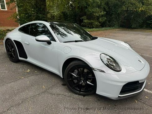 Used 2025 Porsche 911 Carrera image 2