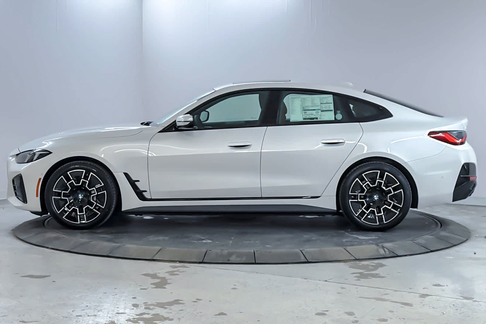 New 2026 BMW i4 xDrive40i w/ M Sport Package AWD/4WD image 5