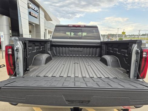 New 2026 GMC Sierra 2500 SLT w/ Texas SLT Premium Package AWD/4WD image 7