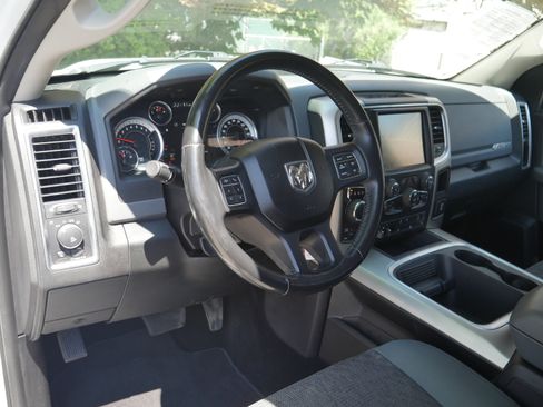 Used 2016 RAM 1500 Big Horn AWD/4WD image 4