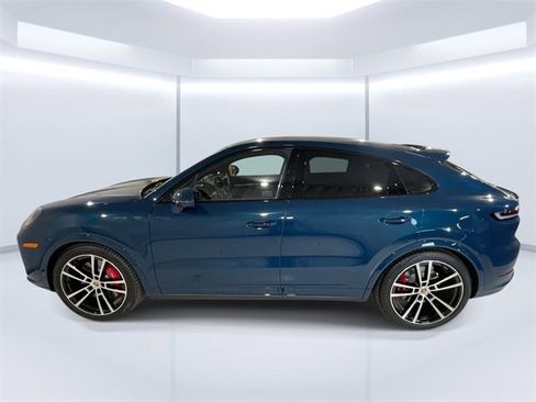 New 2026 Porsche Cayenne S image 2