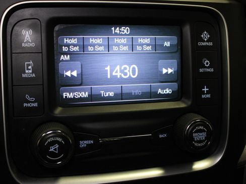 Used 2017 RAM 1500 Express AWD/4WD image 25