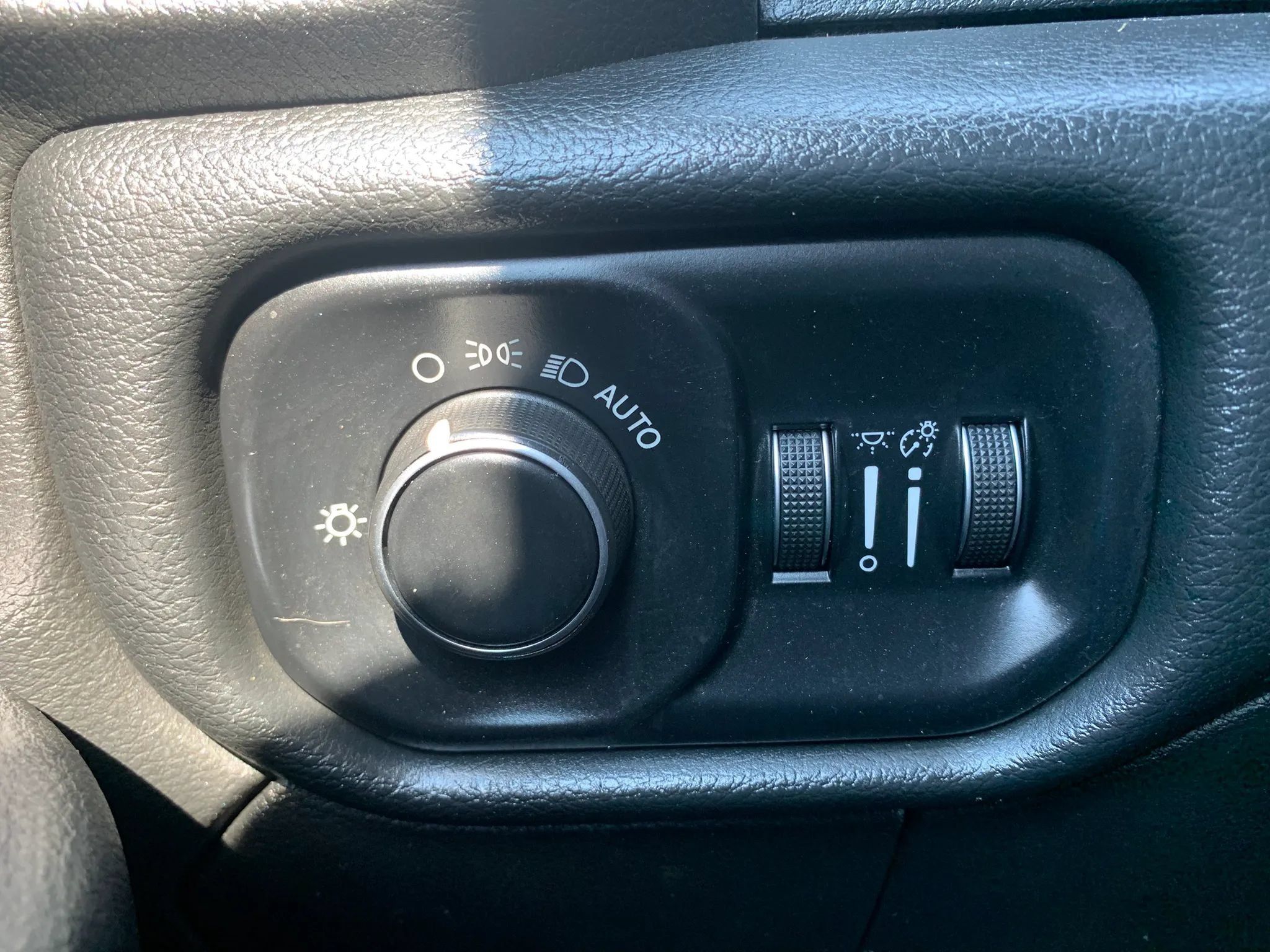 Used 2019 RAM 3500 Tradesman AWD/4WD image 18