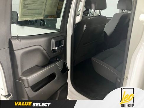 Used 2018 Chevrolet Silverado 1500 LT AWD/4WD image 19
