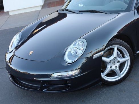 Used 2006 Porsche 911 Carrera RWD image 6