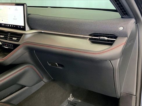 Certified 2025 Ford Explorer ST w/ Sun And Sound Package image 16