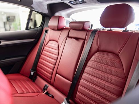 New 2025 Alfa Romeo Stelvio Sprint image 34