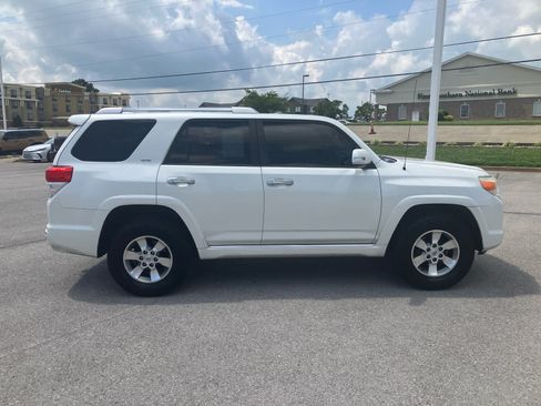 Used 2013 Toyota 4Runner SR5 w/ Convenience Pkg AWD/4WD image 8
