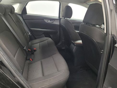 Used 2021 Kia Forte LXS FWD image 19