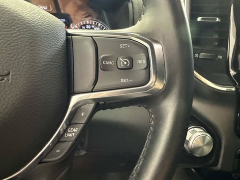 Used 2024 RAM 1500 Laramie RWD image 28