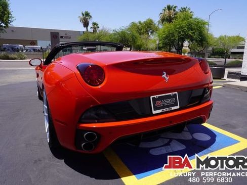 Used 2014 Ferrari California RWD image 76