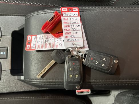 Used 2016 Chevrolet Equinox LT w/ Convenience Package image 26