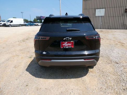 New 2027 Chevrolet Equinox LT w/ Midnight Edition AWD/4WD image 5