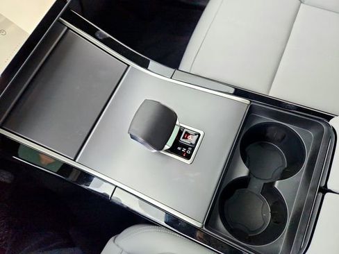 New 2026 Land Rover Range Rover Velar S image 26