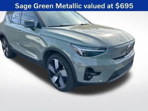 Used 2023 Volvo XC40 Recharge Ultimate image 2