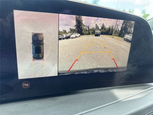 Used 2025 Cadillac XT4 Premium Luxury w/ Technology Package FWD image 28