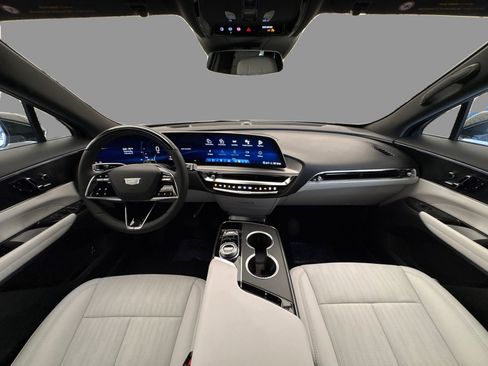 New 2026 Cadillac Lyriq Luxury image 22