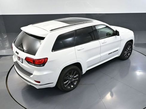 Used 2018 Jeep Grand Cherokee Overland AWD/4WD image 61