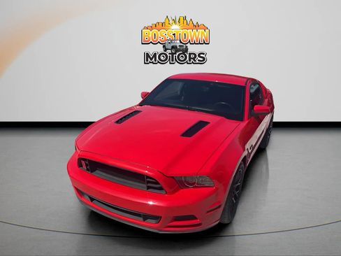 Used 2014 Ford Mustang GT w/ Equipment Group 301A RWD image 14