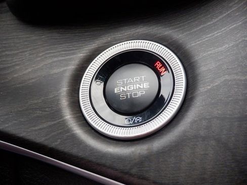 New 2025 Jeep Grand Cherokee Limited w/ Trailer Tow Package image 21