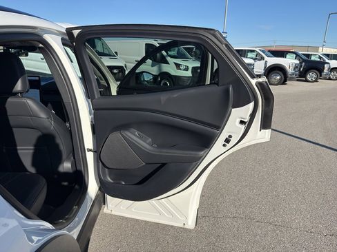 Used 2025 Ford Mustang Mach-E Select w/ Comfort Package Lite image 14