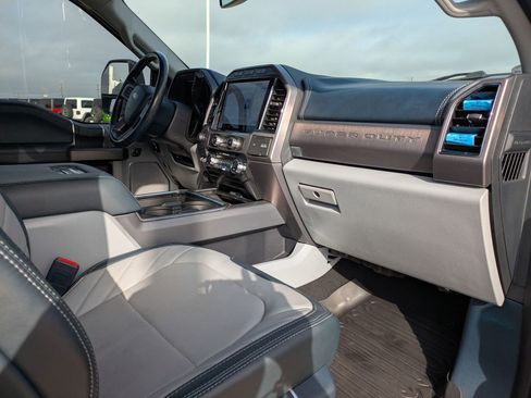 Used 2022 Ford F350 Limited image 27