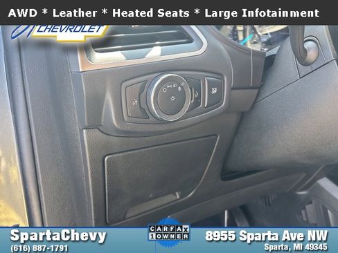 Used 2023 Ford Edge SEL image 11
