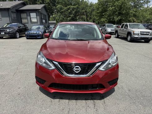 Used 2019 Nissan Sentra SV w/ Special Edition Package FWD image 3