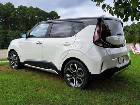 New 2025 Kia Soul EX image 5