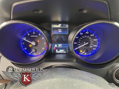 Used 2018 Subaru Outback 2.5i Touring image 15
